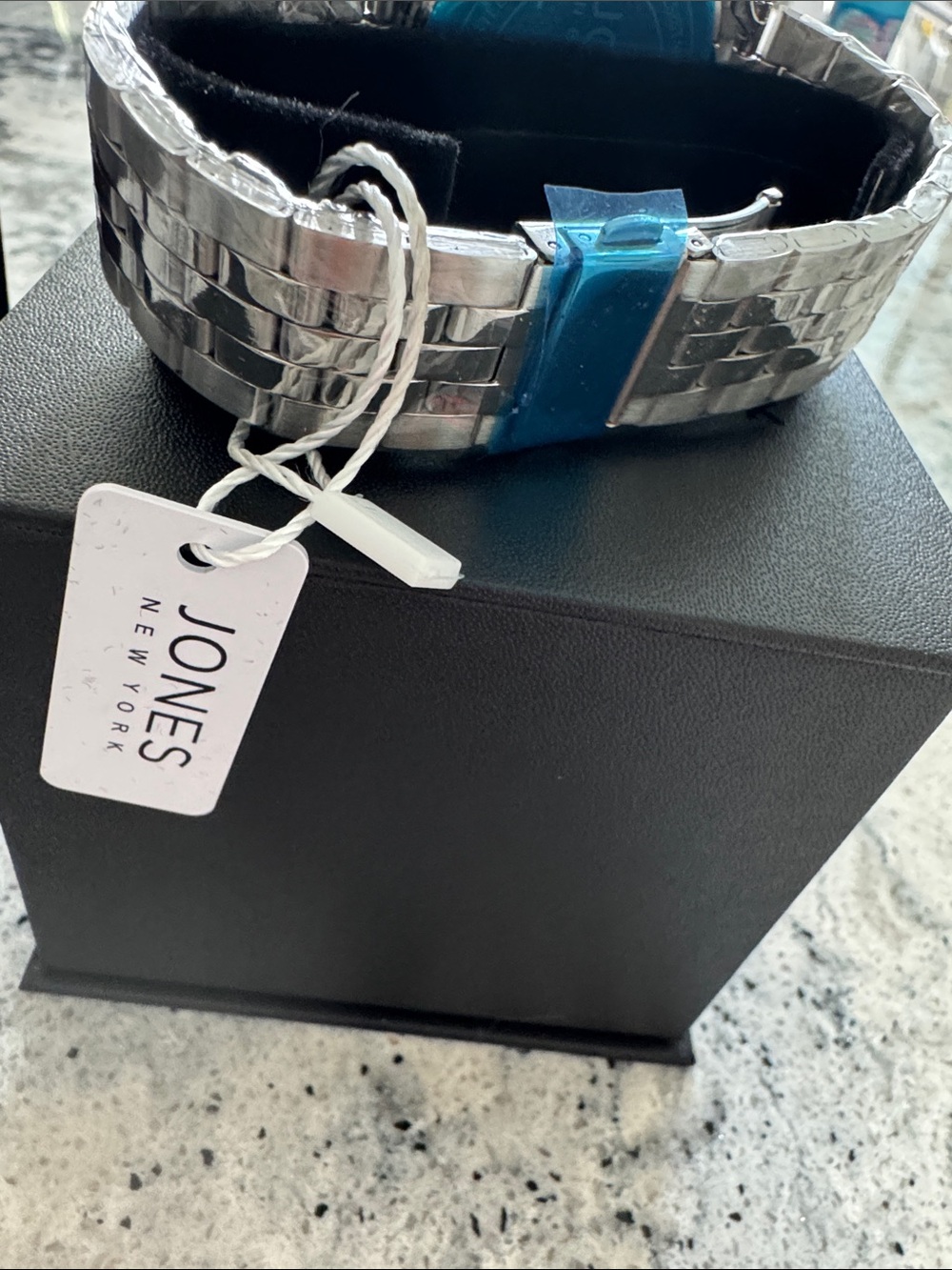 NWT Jones New York Men’s Silver and White Stainless Link Watch Gift Box New - Picture 5 of 5